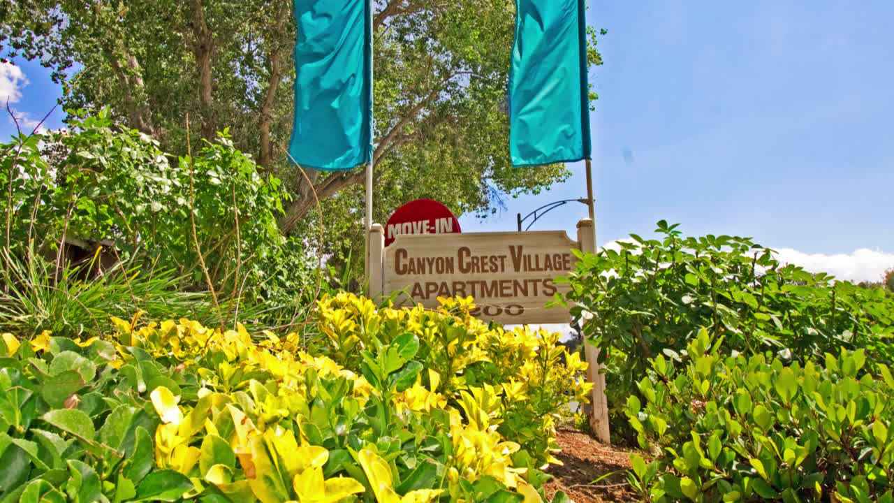 Canyon Crest Village Apartments For Rent in Riverside, CA ... Canyon Crest Village Apartments For Rent in Riverside, CA ...